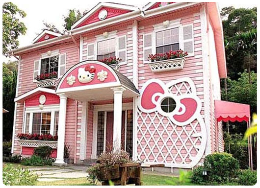 mansion-Hello-Kitty-Home